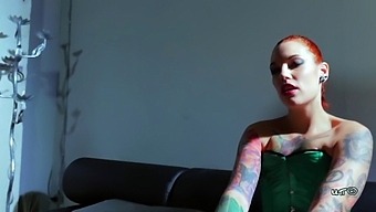 Silvia Rubi Teaches Melissa The Art Of Foot Fetish