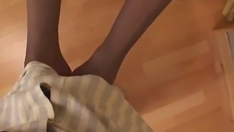A Middle-Aged Mom Performs Oral Sex And Receives A Facial From An Amateur