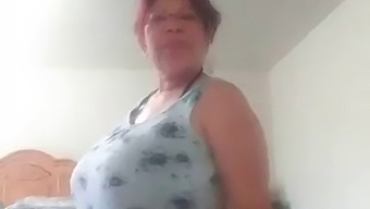 Hot And Juicy One-On-One With A Curvy Cutie