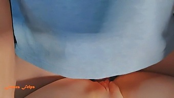 Beautiful Woman Gives Oral Sex And Receives Oral Ejaculation