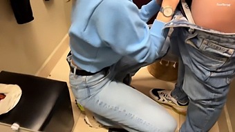 Get A Real Creampie In The Fitting Room With Feralberryy'S Amateur Video